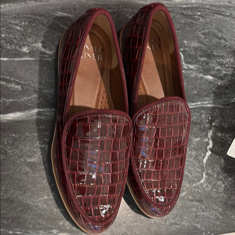 New Donald J. Pliner Red Loafers size 8m